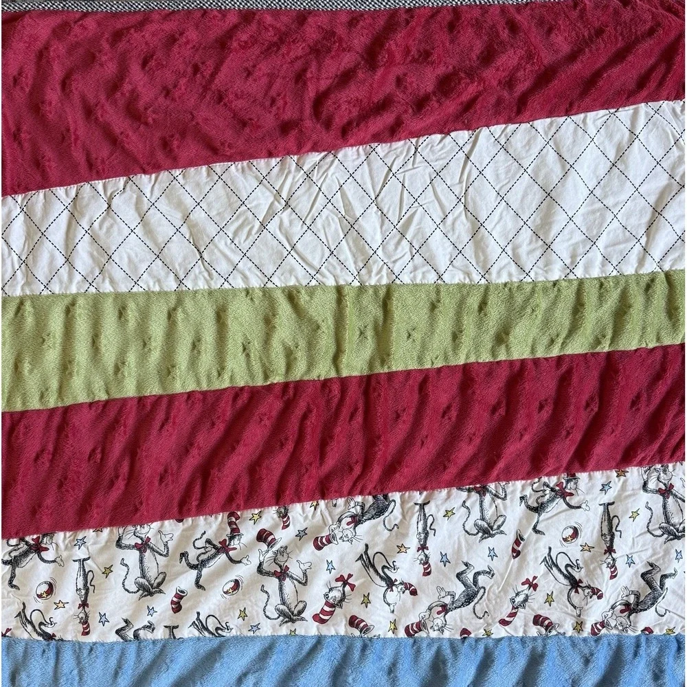 Trend Lab Dr. Seuss Cat In The Hat Baby Blanket Minky Plush 34x43 Quilt Crib